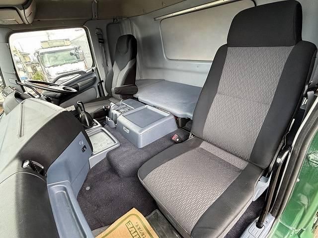 HINO PROFIA 2008 Image 31