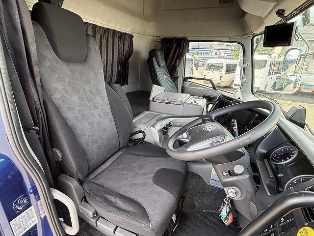 NISSAN DIESEL QUON 2019 Image 31