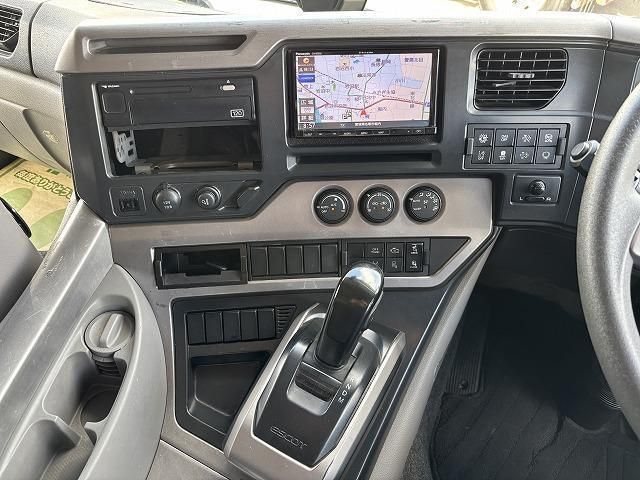 NISSAN DIESEL QUON 2019 Image 31