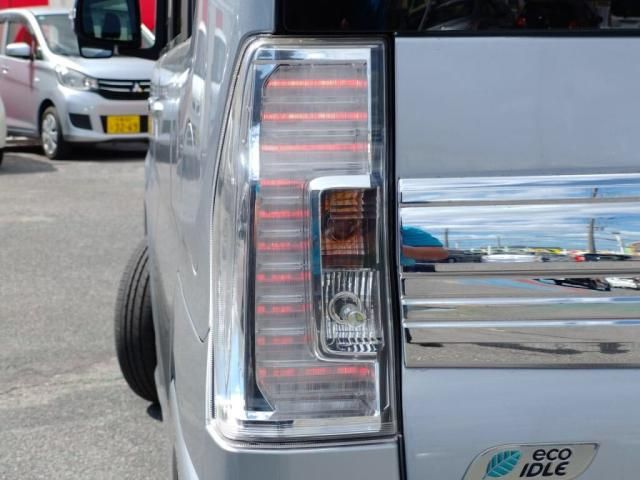 DAIHATSU TANTO CUSTOM 2013 Image 31