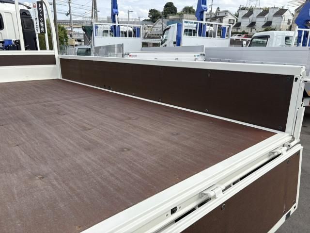 HINO DUTRO 2024 Image 31