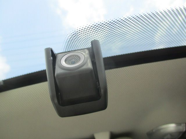 BMW MINI COOPER D CL 2016 Image 31