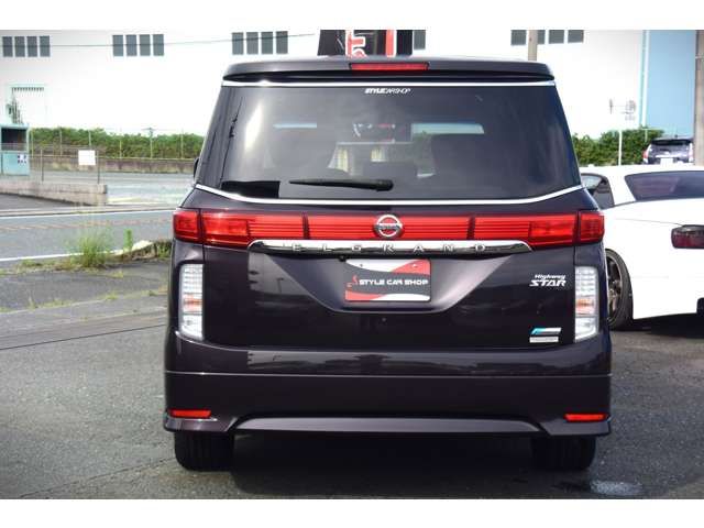NISSAN ELGRAND 2013 Image 31