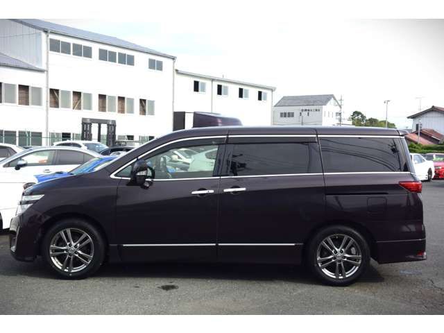 NISSAN ELGRAND 2013 Image 31