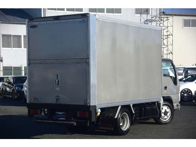 ISUZU  2013 Image 31