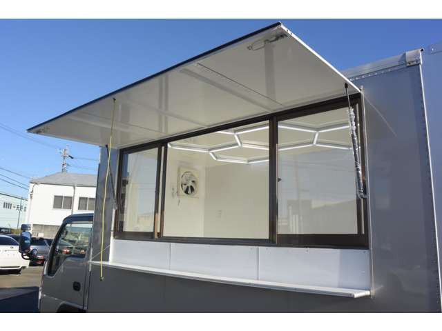 ISUZU  2013 Image 31