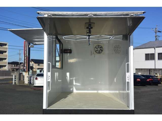 ISUZU  2013 Image 31