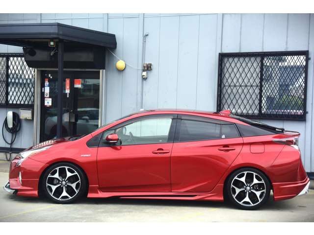 TOYOTA PRIUS 2016 Image 31