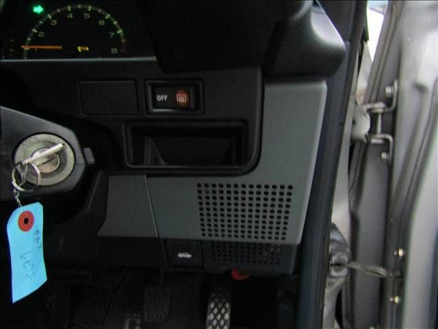 TOYOTA COROLLA LEVIN 1984 Image 31