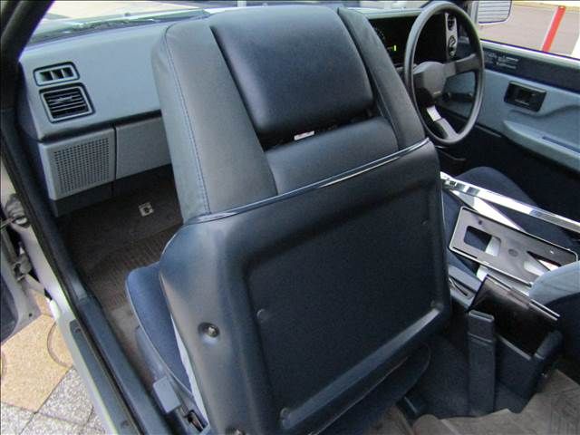 TOYOTA COROLLA LEVIN 1984 Image 31