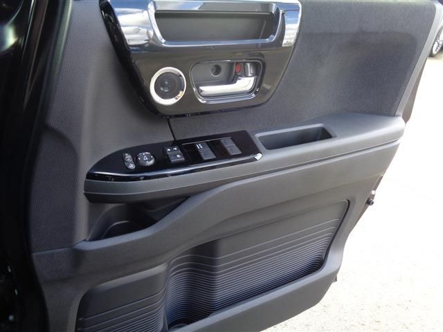 HONDA N BOX CUSTOM 4WD 2021 Image 31