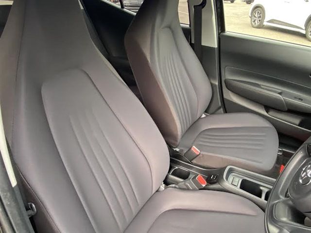 TOYOTA AQUA 2022 Image 31