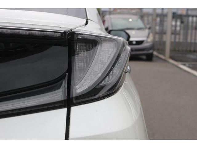 TOYOTA PRIUS PHV 2017 Image 31