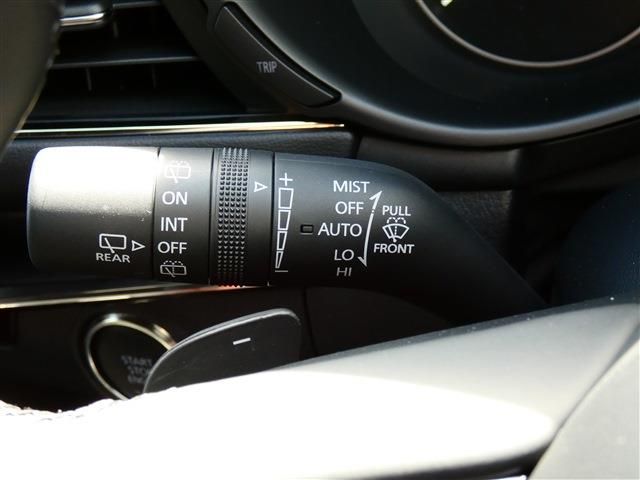 MAZDA 3 FASTBACK 2025 Image 31