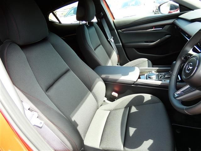 MAZDA 3 FASTBACK 2025 Image 31