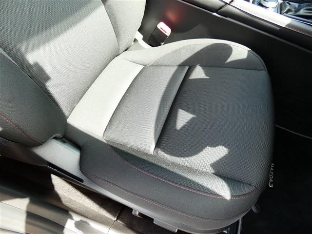 MAZDA 3 FASTBACK 2025 Image 31