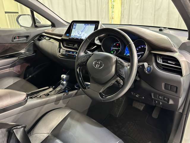 TOYOTA C-HR 2017 Image 31