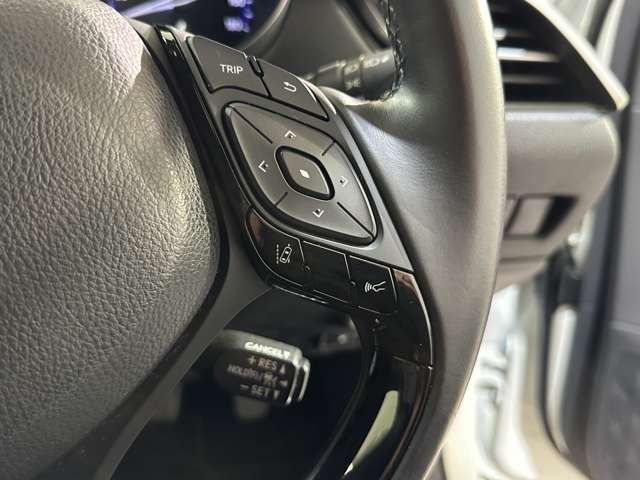 TOYOTA C-HR 2017 Image 31