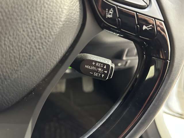 TOYOTA C-HR 2017 Image 31