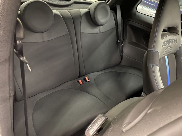 FIAT ABARTH 695 2023 Image 31