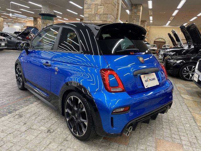 FIAT ABARTH 695 2023 Image 31