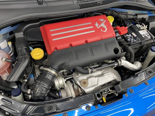 FIAT ABARTH 695 2023 Image 31