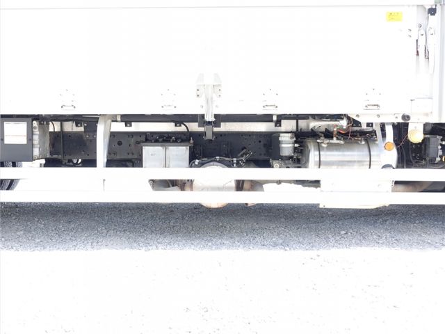 MITSUBISHI FUSOU FIGHTER 2013 Image 31