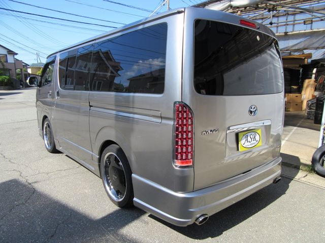 TOYOTA HIACE VAN 4WD 2004 Image 31