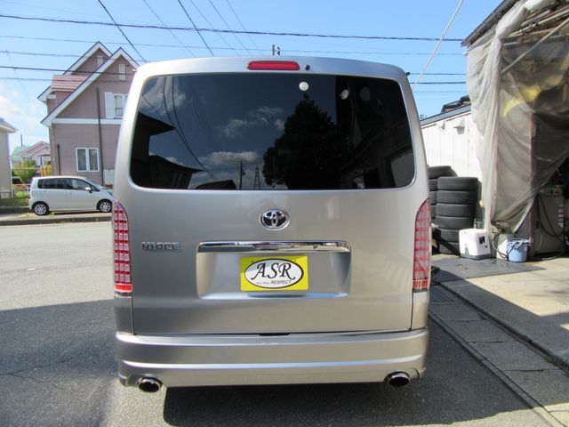TOYOTA HIACE VAN 4WD 2004 Image 31