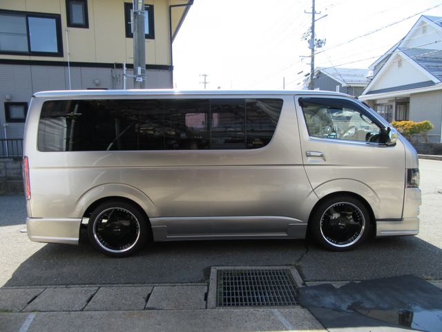 TOYOTA HIACE VAN 4WD 2004 Image 31