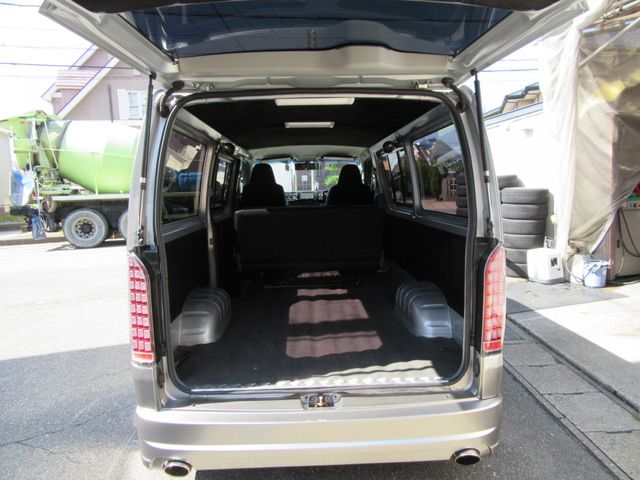TOYOTA HIACE VAN 4WD 2004 Image 31