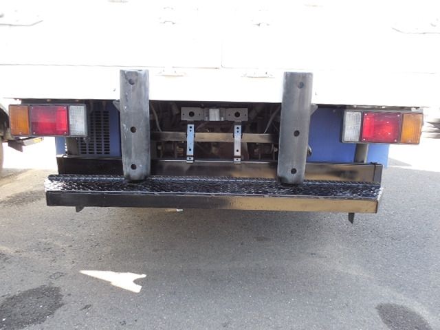 ISUZU ELF 2010 Image 31