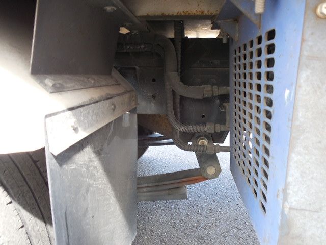 ISUZU ELF 2010 Image 31