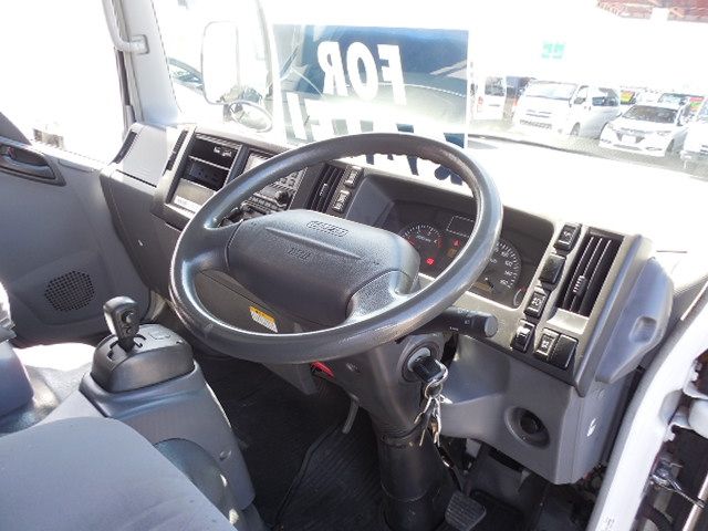 ISUZU ELF 2010 Image 31