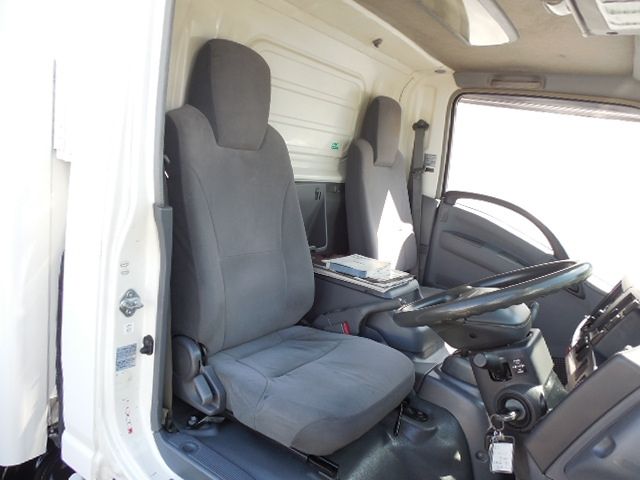 ISUZU ELF 2010 Image 31