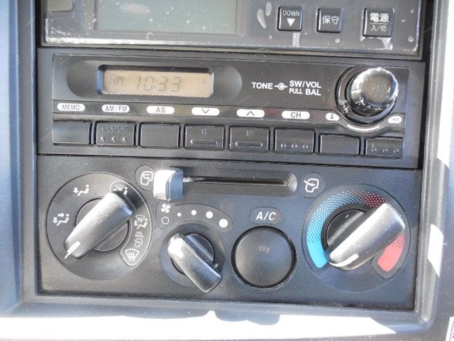 ISUZU ELF 2010 Image 31