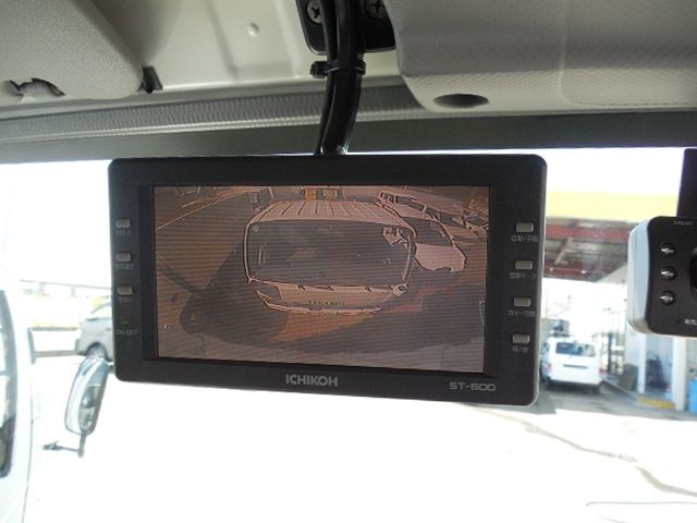 ISUZU ELF 2010 Image 31