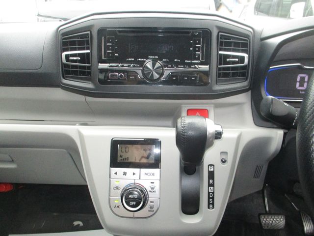 DAIHATSU MIRA E:S 2017 Image 31