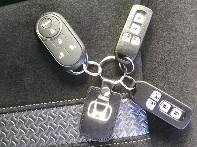 HONDA N BOX CUSTOM 2022 Image 31