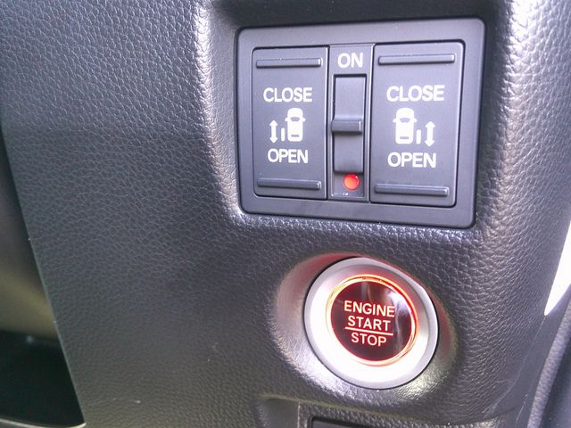 HONDA N BOX CUSTOM 2022 Image 31