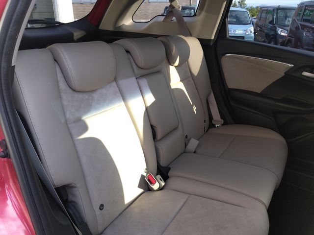 HONDA SHUTTLE HYBRID 4WD 2018 Image 31