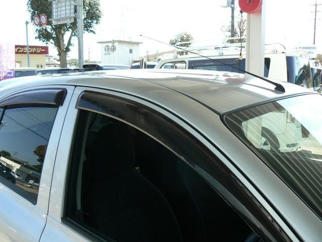 NISSAN MARCH 2011 Image 31