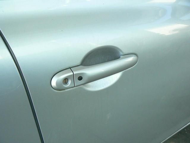 NISSAN MARCH 2011 Image 31