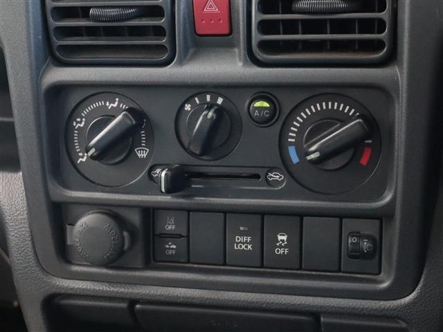 SUZUKI CARRY TRUCK 4WD 2023 Image 31