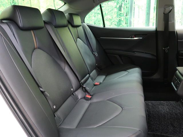 TOYOTA CAMRY HYBRID 2017 Image 31