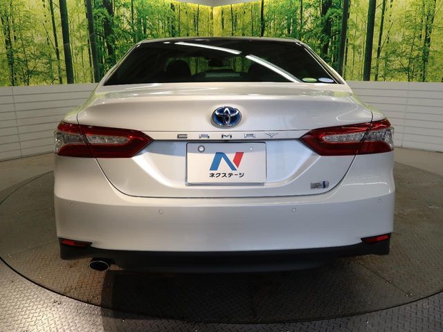 TOYOTA CAMRY HYBRID 2017 Image 31