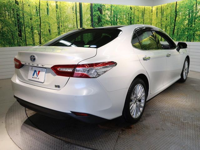 TOYOTA CAMRY HYBRID 2017 Image 31