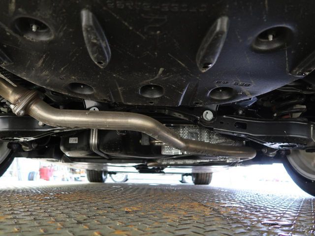 TOYOTA CAMRY HYBRID 2017 Image 31