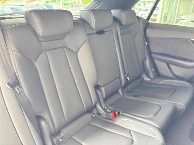 AUDI Q8 2024 Image 31