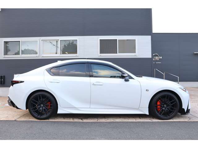 TOYOTA LEXUS IS350 2022 Image 31